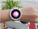 Đồng hồ thông minh Huawei Honor Magic viền gốm hồng.