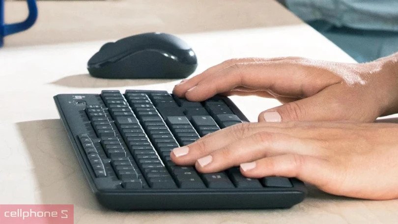 Bàn phím Bluetooth Logitech giảm tiếng ồn