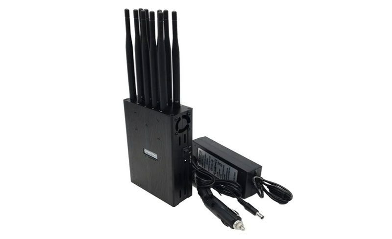 Cấu tạo bên trong máy phá sóng loa kẹo kéo với nhiều anten