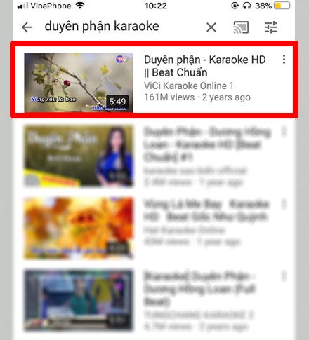 Chọn bài hát karaoke trên YouTube để bắt đầu trải nghiệm âm nhạc qua bluetooth