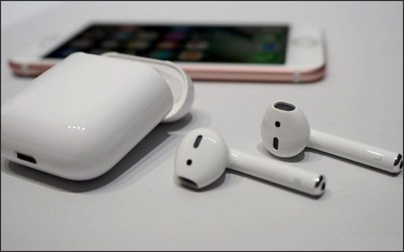 Đặt điện thoại iP và tai nghe Bluetooth gần nhau để dễ dàng kết nối