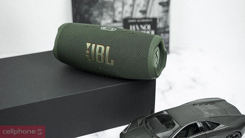 JBL Charge 5 sạc pin cho điện thoại với dung lượng pin lớn