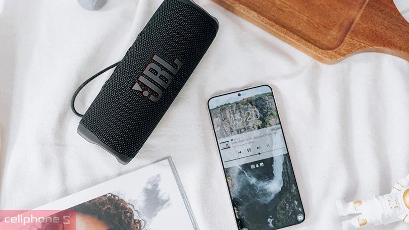 JBL Flip 6 màu sắc đa dạng và thiết kế nhỏ gọn