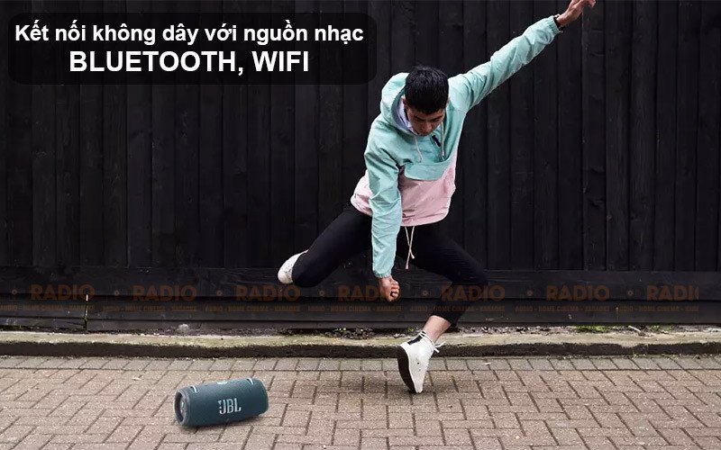 Khả năng kết nối đa dạng của loa karaoke JBL bluetooth