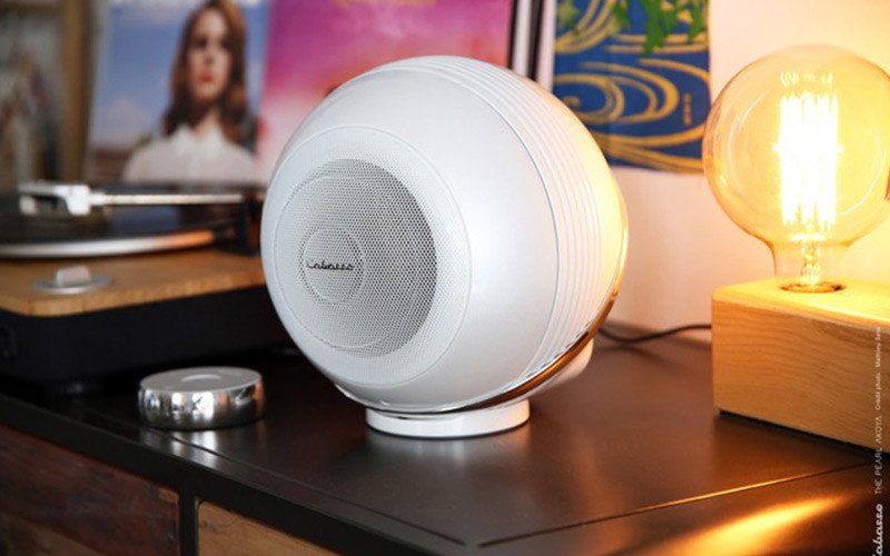 Loa bluetooth Cabasse The Pearl thiết kế hình ngọc trai sang trọng