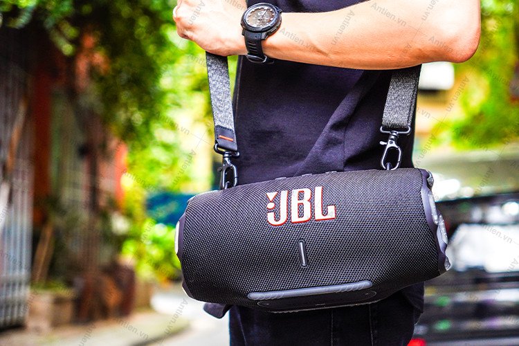 Loa bluetooth di động JBL Xtreme 4 lý tưởng cho hát karaoke