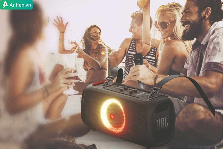 Loa hát karaoke bluetooth với thời lượng pin dài, thoải mái ca hát cả ngày