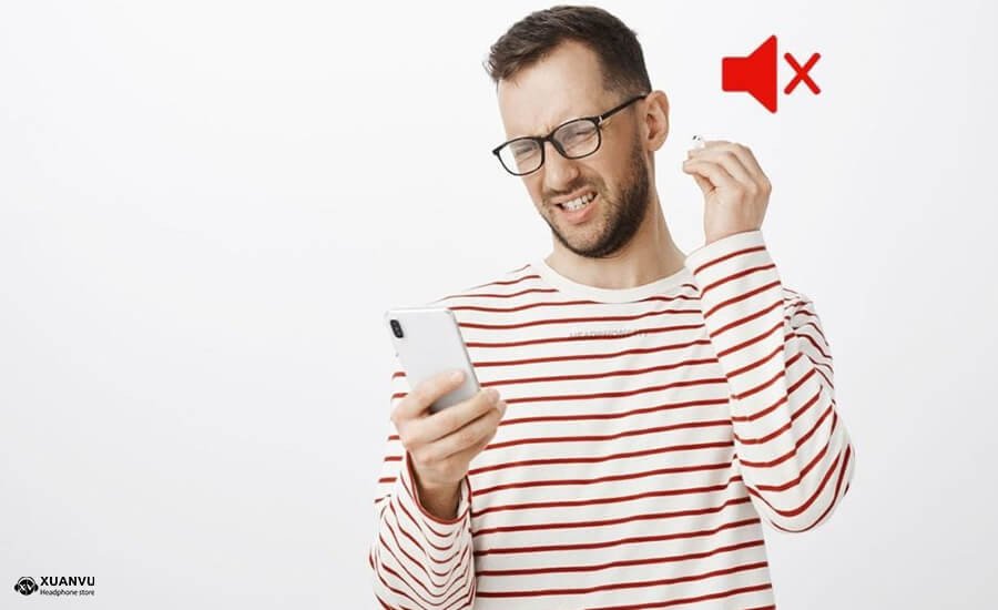 Màn hình điện thoại hiển thị lỗi kết nối Bluetooth khi cố gắng ghép nối tai nghe không dây