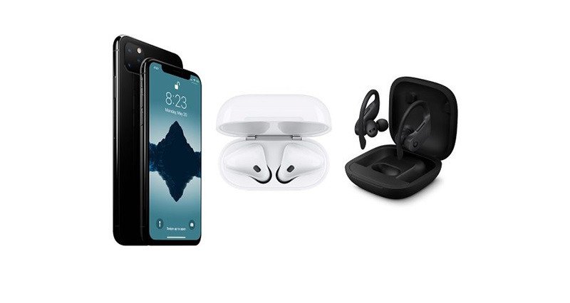 Người dùng đặt tai nghe Bluetooth gần điện thoại iPhone để chuẩn bị kết nối