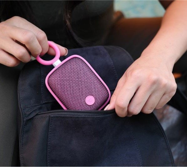 Người dùng xác định nhu cầu sử dụng khi chọn mua loa Bluetooth