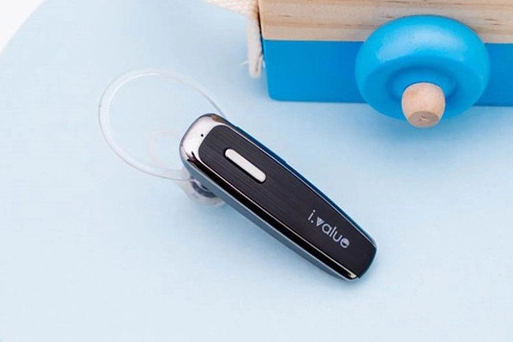 Tai nghe bluetooth 1 bên i.value Y933 với thiết kế nhỏ gọn, đơn giản màu đen, phù hợp cho người dùng cần đàm thoại.