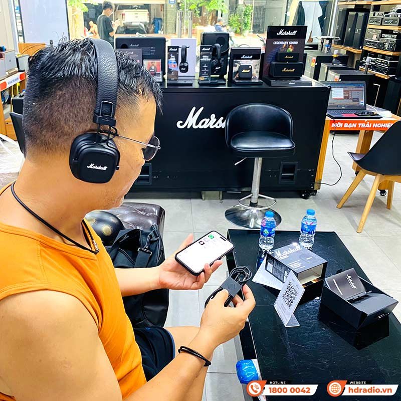 Tai nghe chụp tai Marshall Major V thiết kế cổ điển