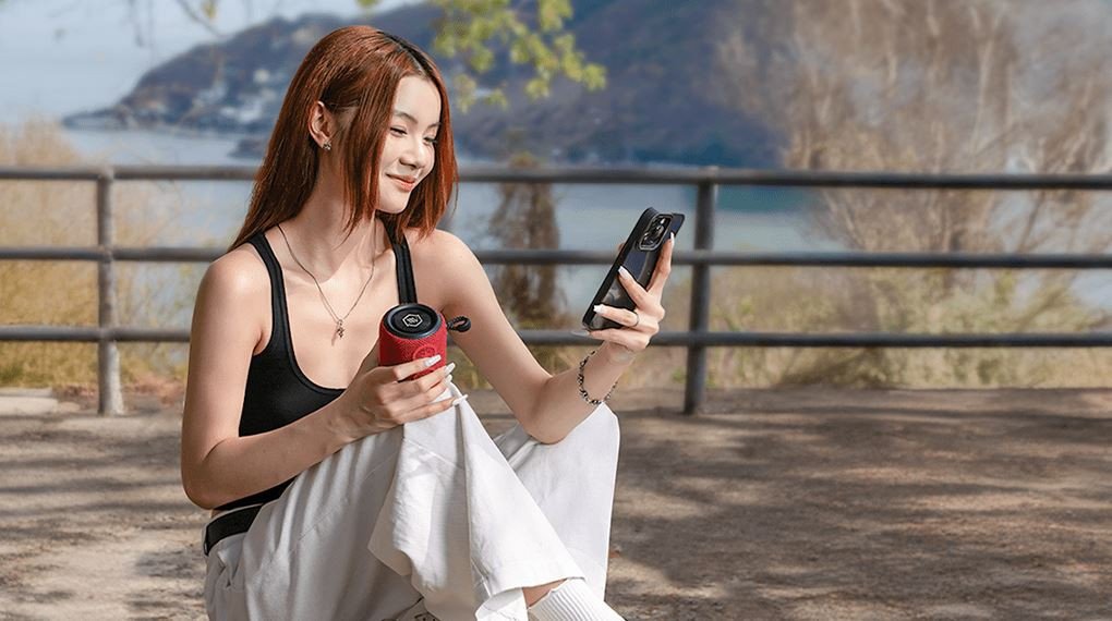Thiết kế nhỏ gọn với dây treo tiện lợi của loa bluetooth Alpha Works AW-Ride