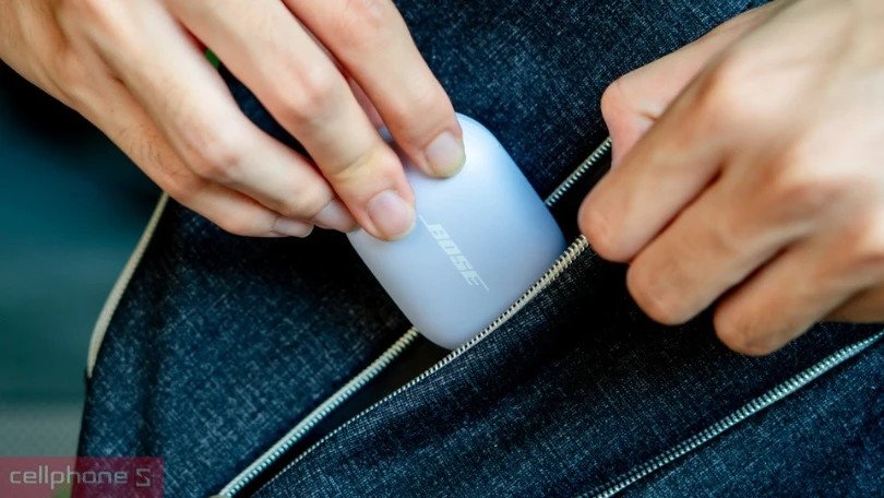 Tính năng Aware Mode của tai nghe bluetooth Bose giúp người dùng nhận biết môi trường xung quanh