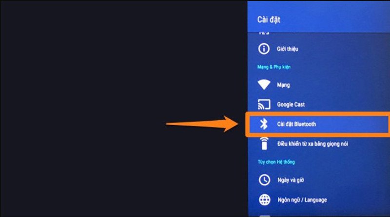 Truy cập cài đặt Bluetooth trong menu của tivi để kích hoạt tính năng kết nối