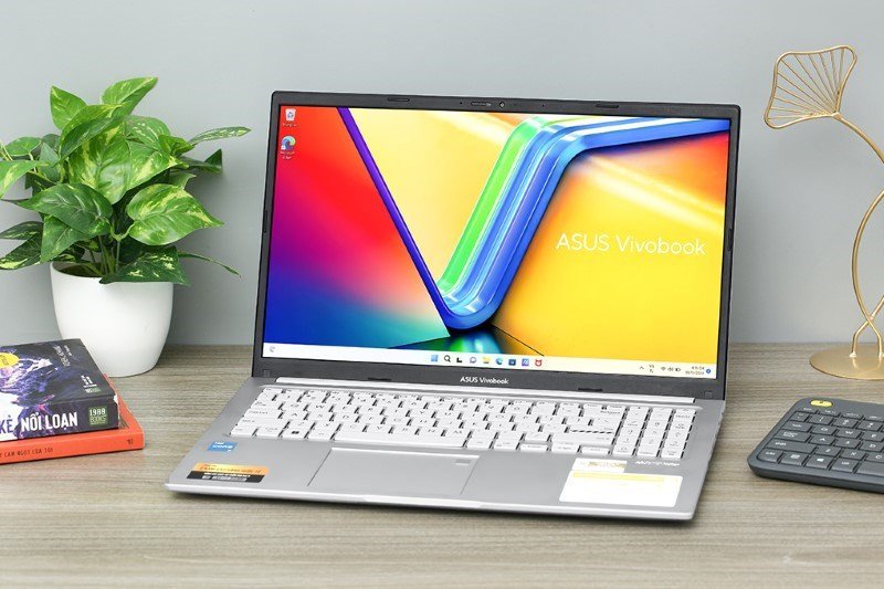 Asus Vivobook 15 X1504ZA với chip i3