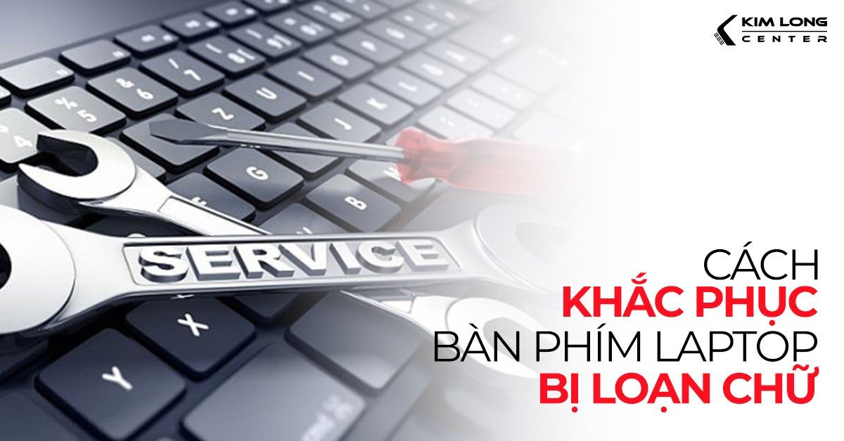 Bàn phím laptop hiển thị các ký tự bị lỗi hoặc gõ sai, gây khó khăn cho người dùng