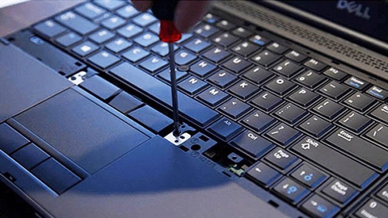 Bàn phím laptop không gõ được do liệt phím