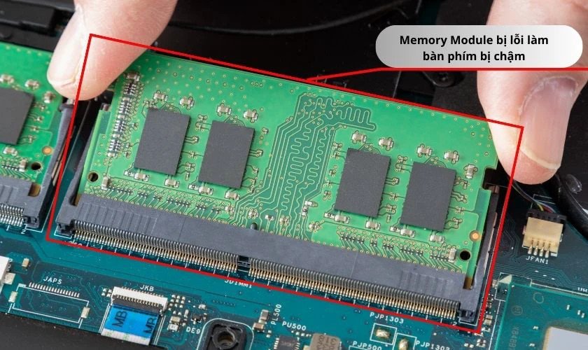 Bàn phím laptop phản hồi chậm do RAM bị lỗi