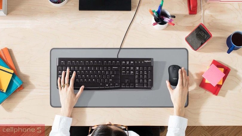 Bàn phím Logitech Bluetooth với công nghệ SilentTouch giảm ồn