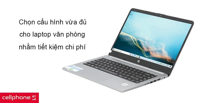 Bàn phím và màn hình laptop văn phòng nhỏ gọn với các ứng dụng.