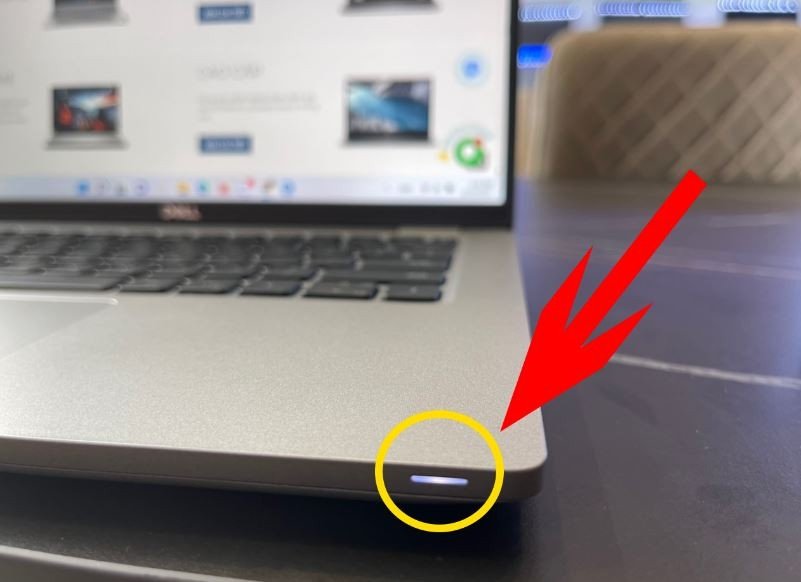 Bảng mã lỗi đèn nháy trên laptop Dell giúp chẩn đoán sự cố phần cứng