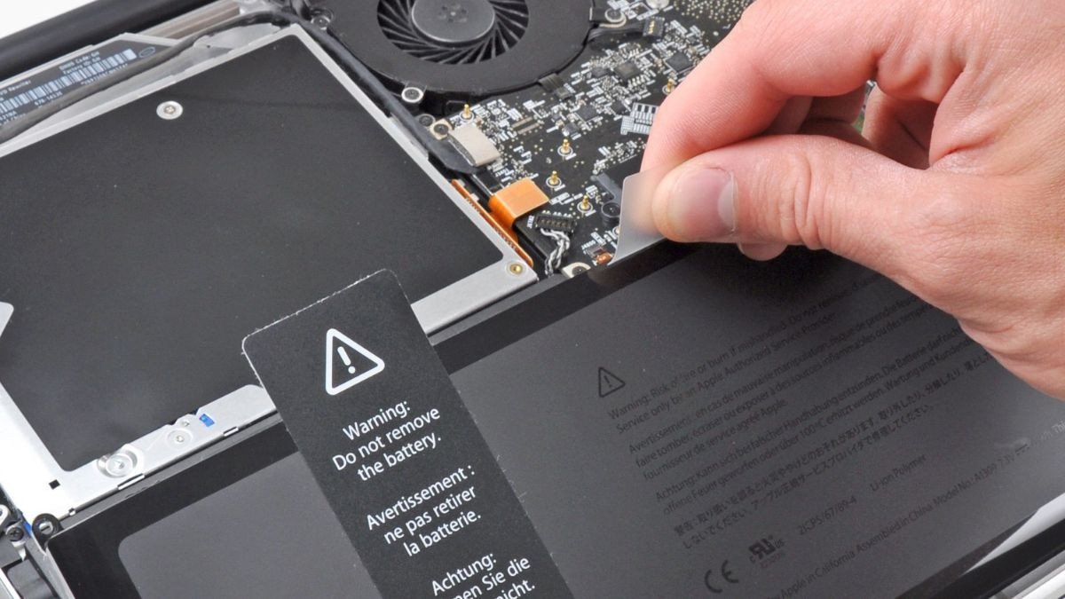 Biểu đồ hoặc giao diện phần mềm hiển thị Wear Level của pin laptop, với mức 50% được đánh dấu