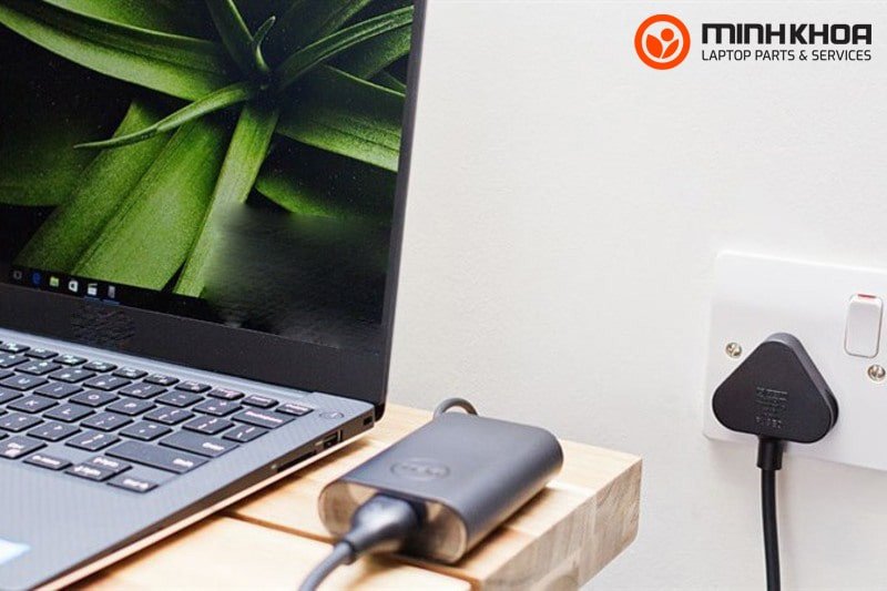 Biểu đồ thể hiện tuổi thọ pin laptop HP giảm dần theo thời gian sử dụng