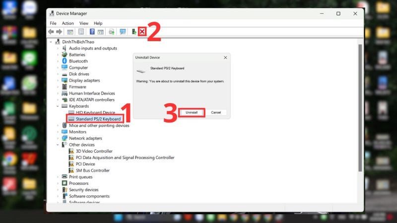 Biểu tượng gỡ cài đặt driver bàn phím laptop hình dấu X màu đỏ trong trình quản lý thiết bị