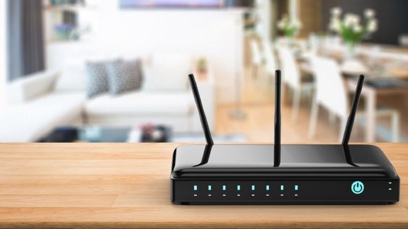 Bộ định tuyến (Router) WiFi, nguồn phát tín hiệu mạng không dây, cần thiết để thực hiện cách ưu tiên kết nối WiFi cho laptop.