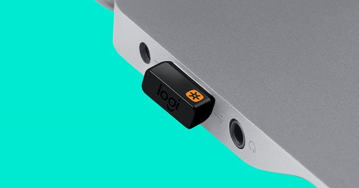 Bộ thu USB Unifying Receiver cắm vào cổng laptop