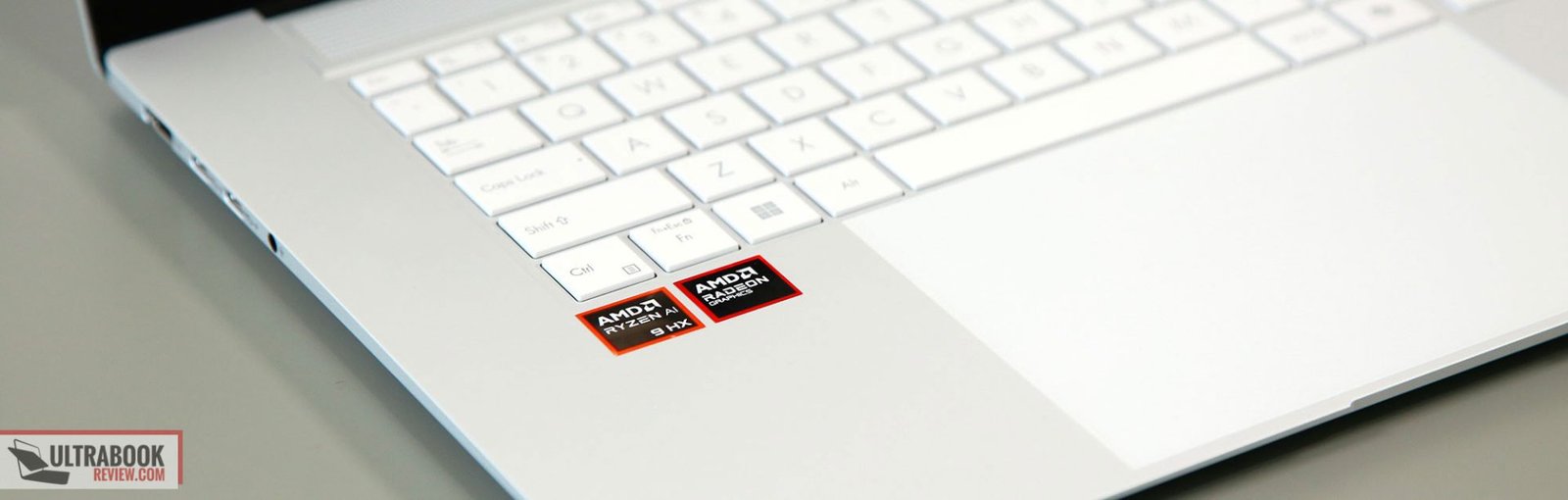 Bộ vi xử lý laptop AMD Ryzen AI 9 HX 370 với kiến trúc Zen5 và NPU