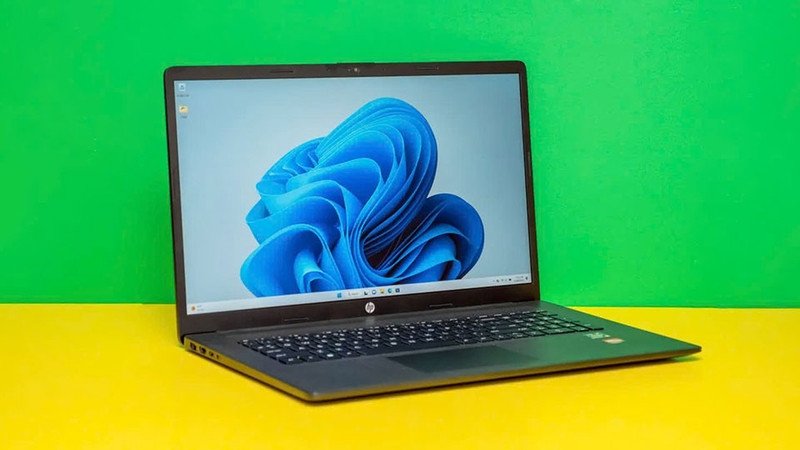 Các dòng laptop HP phổ thông có giá thay màn hình hợp lý hơn