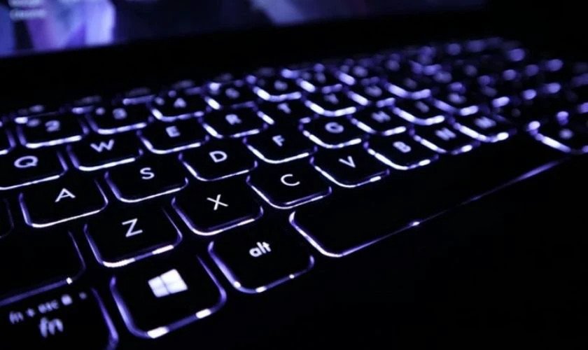 Các kiểu đèn nền bàn phím RGB đa sắc màu trên dòng laptop Acer Aspire 7 hiện đại