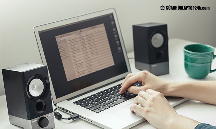 Các nguyên nhân phổ biến khiến laptop không nhận loa ngoài và mất tiếng.