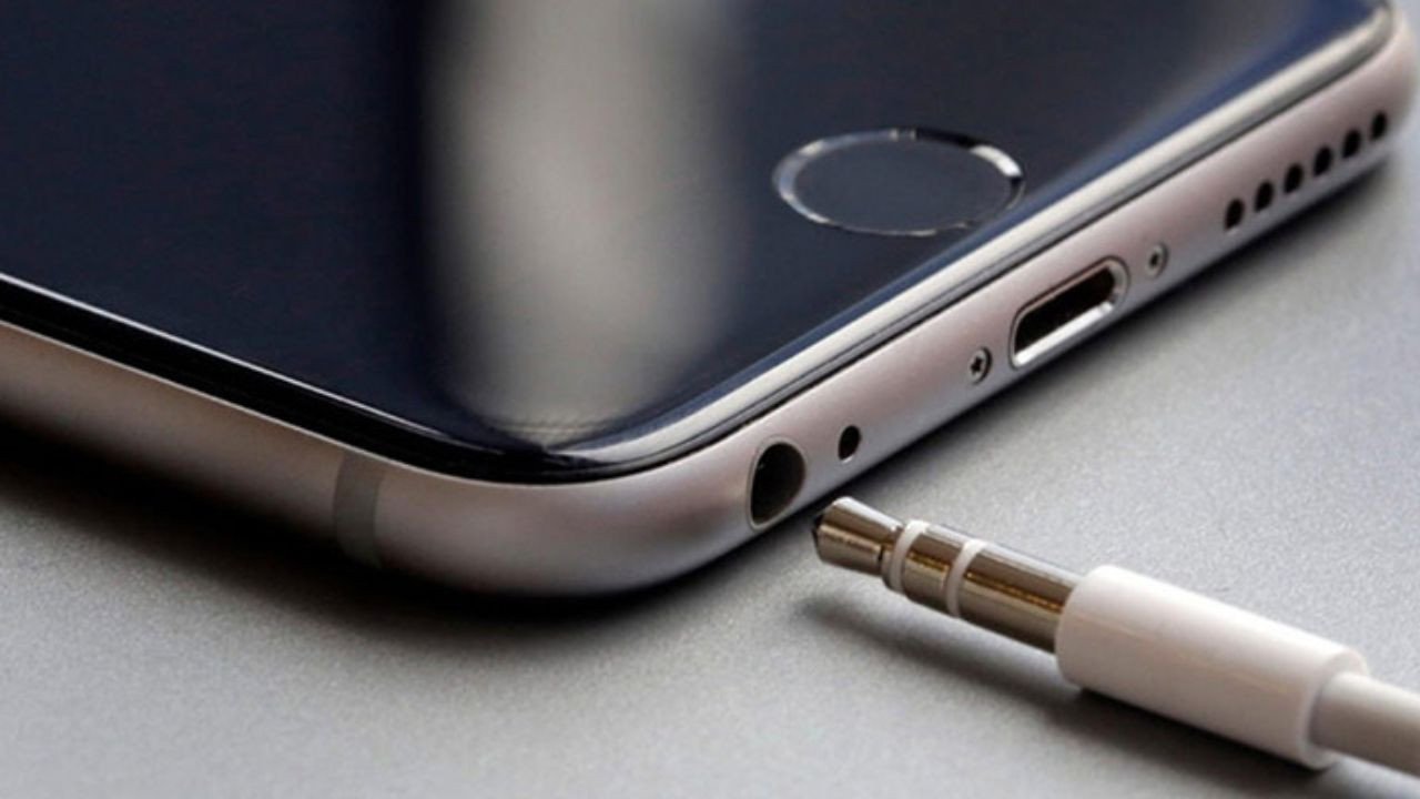 Cách kết nối tai nghe với iPhone 6 đang kẹt chế độ tai nghe