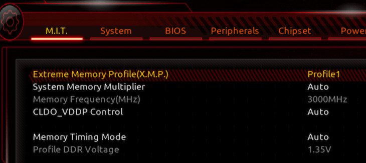 Cài đặt BIOS với tùy chọn XMP để tối ưu hiệu năng RAM laptop.