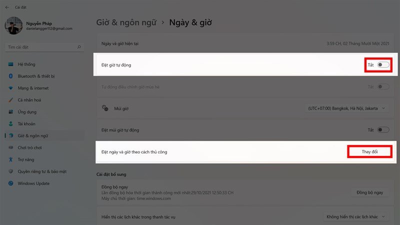 Cài đặt Ngày và giờ với nút Thay đổi thủ công đã kích hoạt