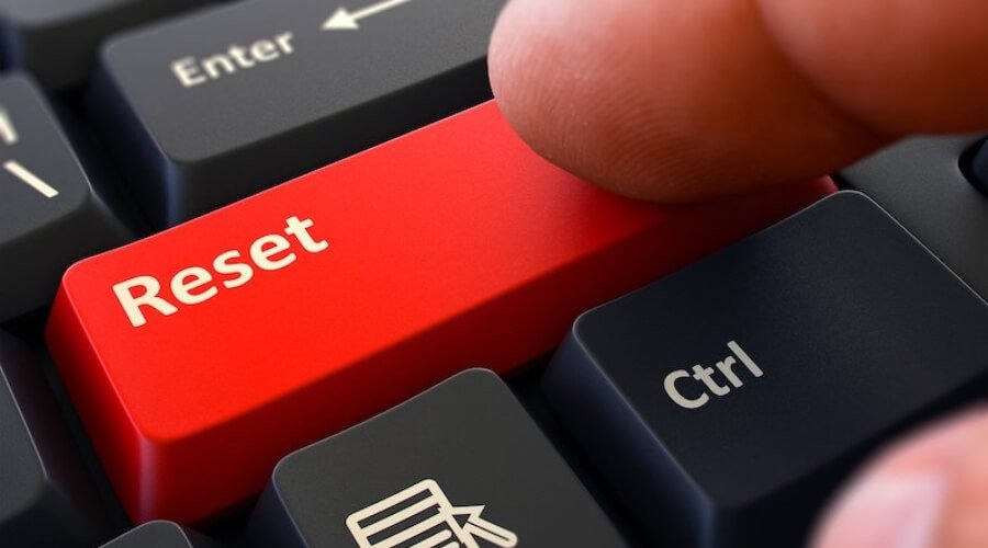 Cài lại Win 10 cho laptop Dell có mất bản quyền không