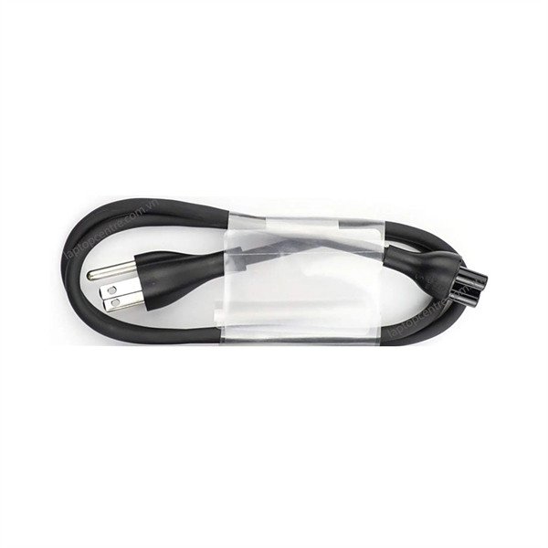 Cận cảnh đầu cắm dây nguồn laptop 3 chấu đảm bảo kết nối an toàn