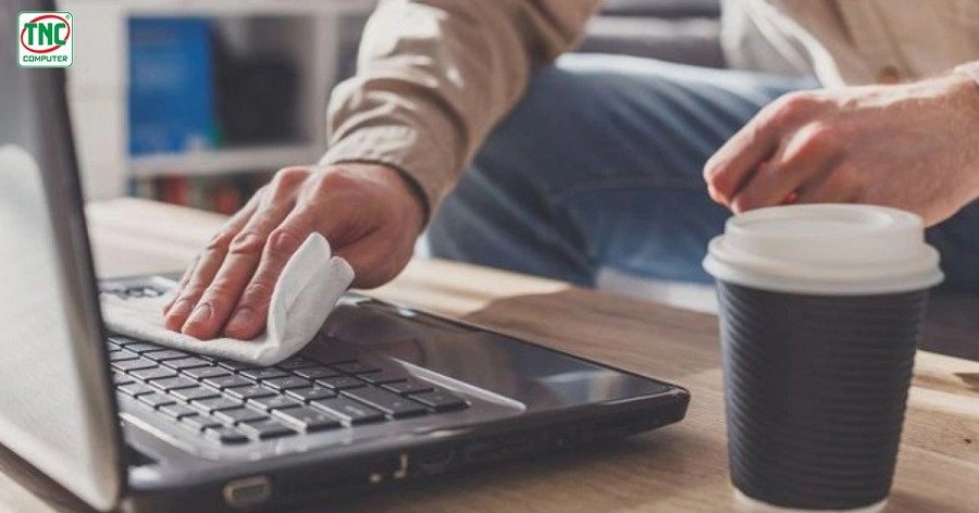 Cần vệ sinh laptop định kỳ để duy trì hiệu suất