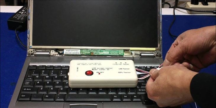 cao áp màn hình bị hỏng làm màn hình laptop đen