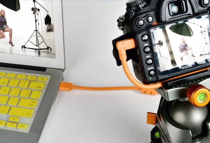 Cáp USB-C to USB-C tốc độ cao cho máy ảnh và laptop