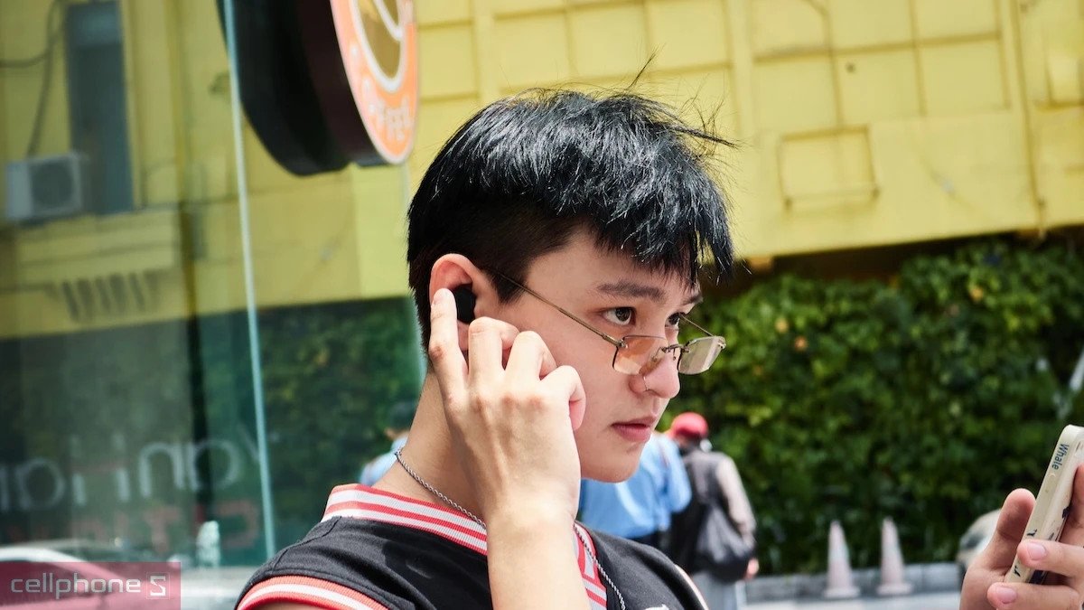 Chất âm sắc nét từ tai nghe Sony có dây