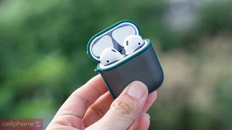 Chip H1 trên tai nghe AirPods 2 mang lại kết nối không dây ổn định