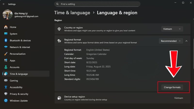 Chọn Change format để chỉnh lại định dạng ngày giờ trên laptop