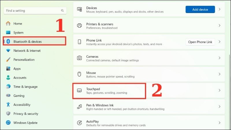 Chọn mục Touchpad trong cài đặt Bluetooth &amp; devices