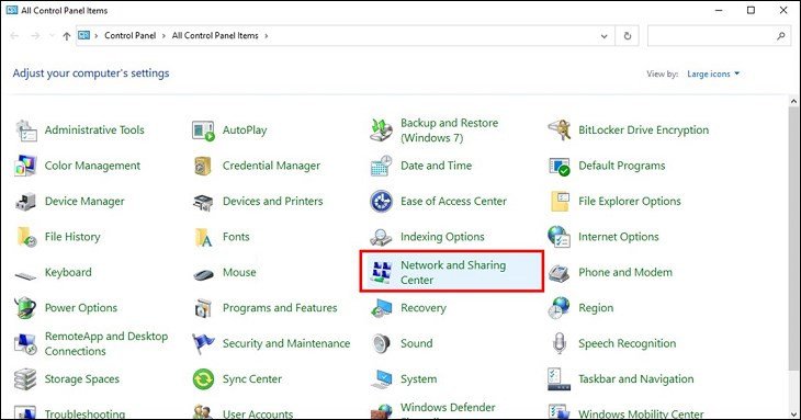 Chọn Network and Sharing Center để xử lý lỗi wifi laptop