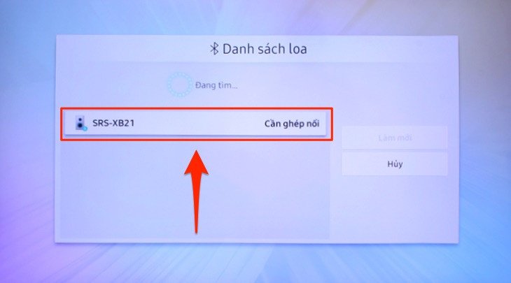 Chọn tên loa Bluetooth trên tivi Samsung để hoàn tất quá trình ghép đôi