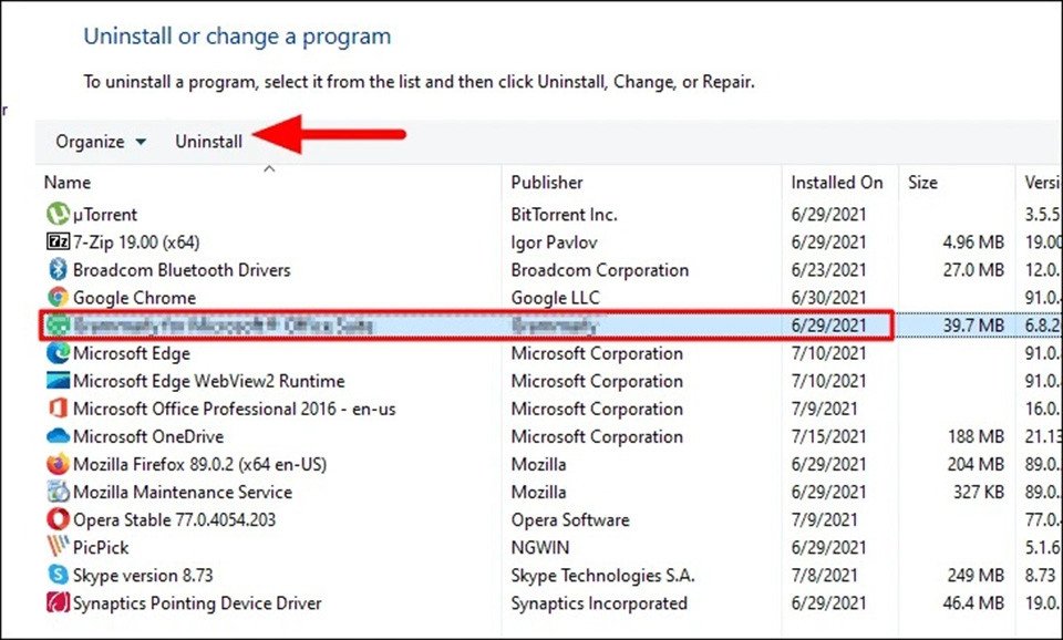 Chọn ứng dụng khả nghi và nhấn Uninstall để khắc phục lỗi màn hình đen trên Windows 11